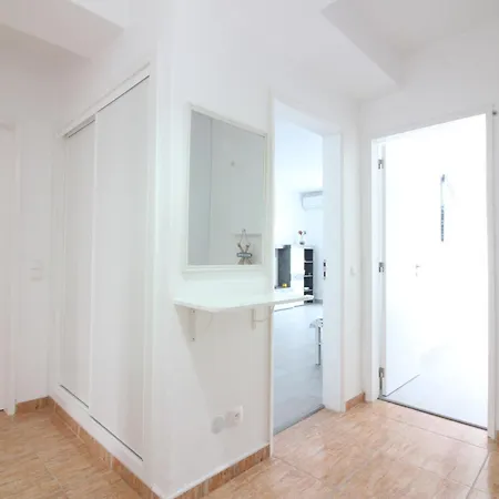 Starfish - Wifi - Air Con - 180 M From The By Bedzy Apartment