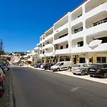 Starfish - Wifi - Air Con - 180 M From The By Bedzy