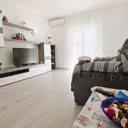 Starfish - Wifi - Air Con - 180 M From The By Bedzy Lejlighed *